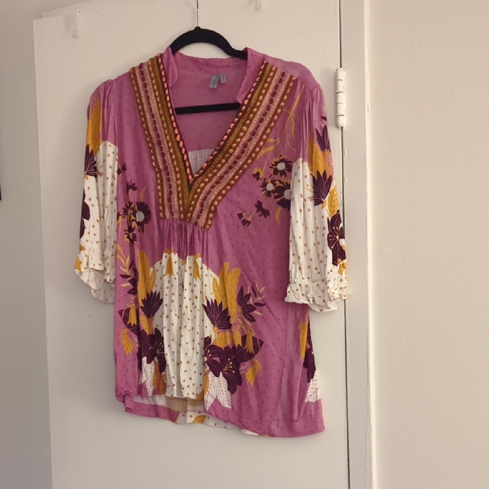 EUC Medium Blank London Stephanie Blouse